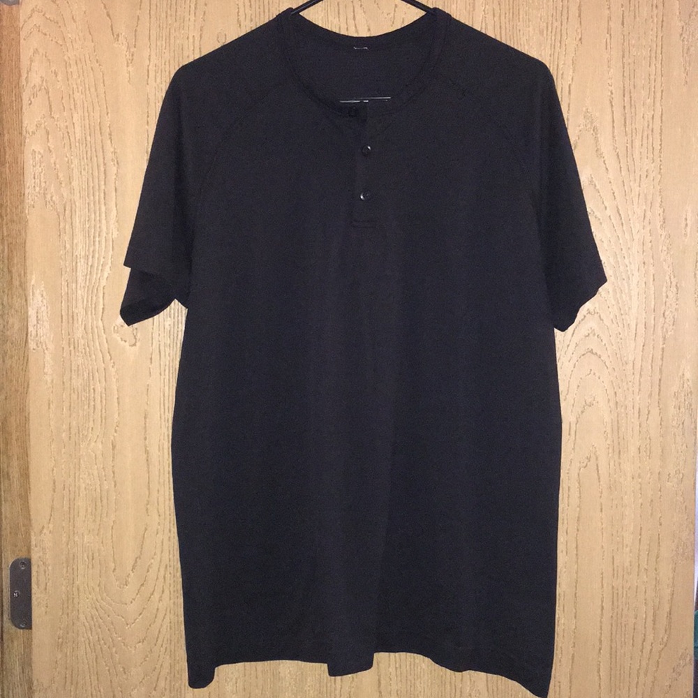 Men’s Lululemon Shirt